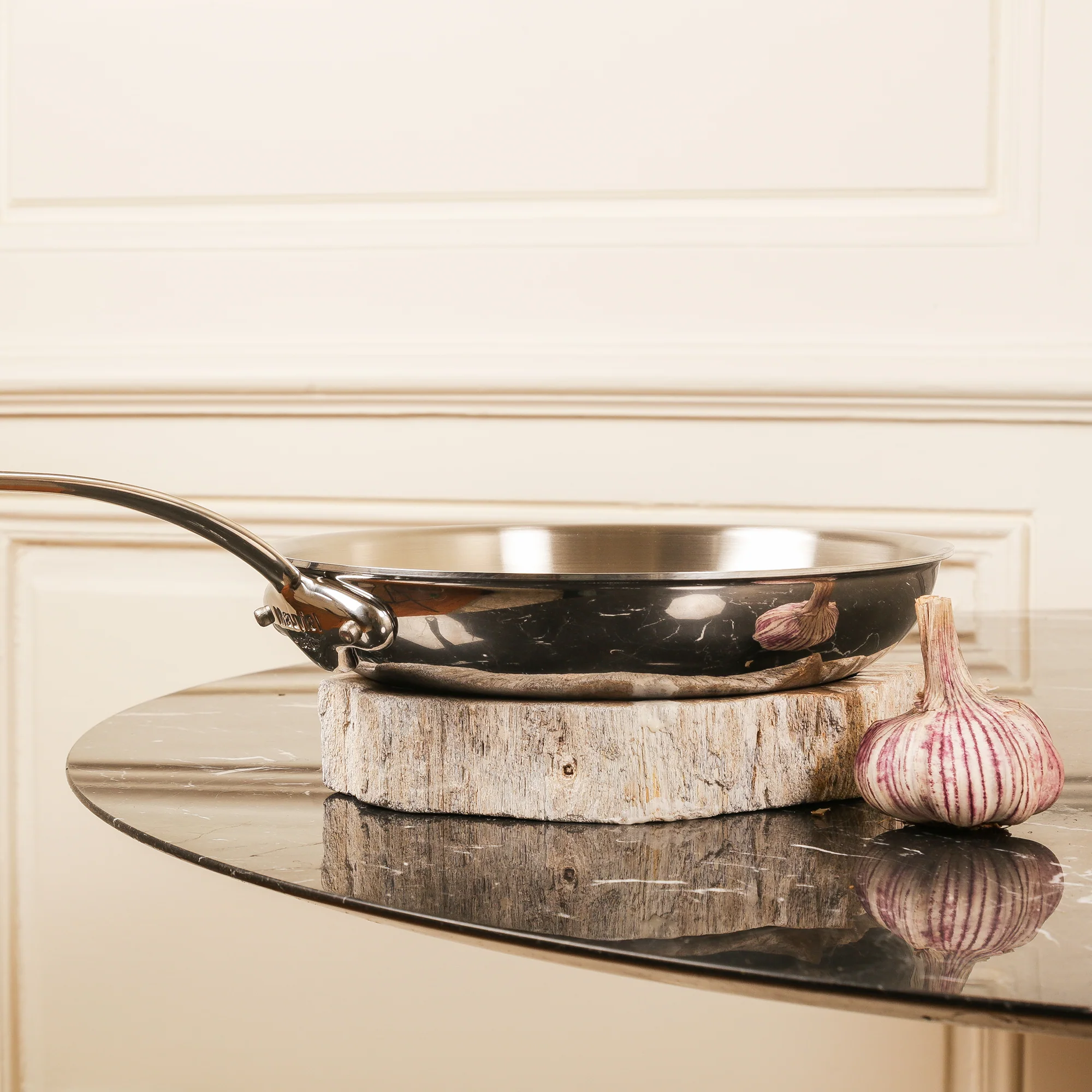 Mauviel M'COOK 5-Ply Frying Pan With Lid, Cast Stainless Steel Handle, 11-In - Image 5