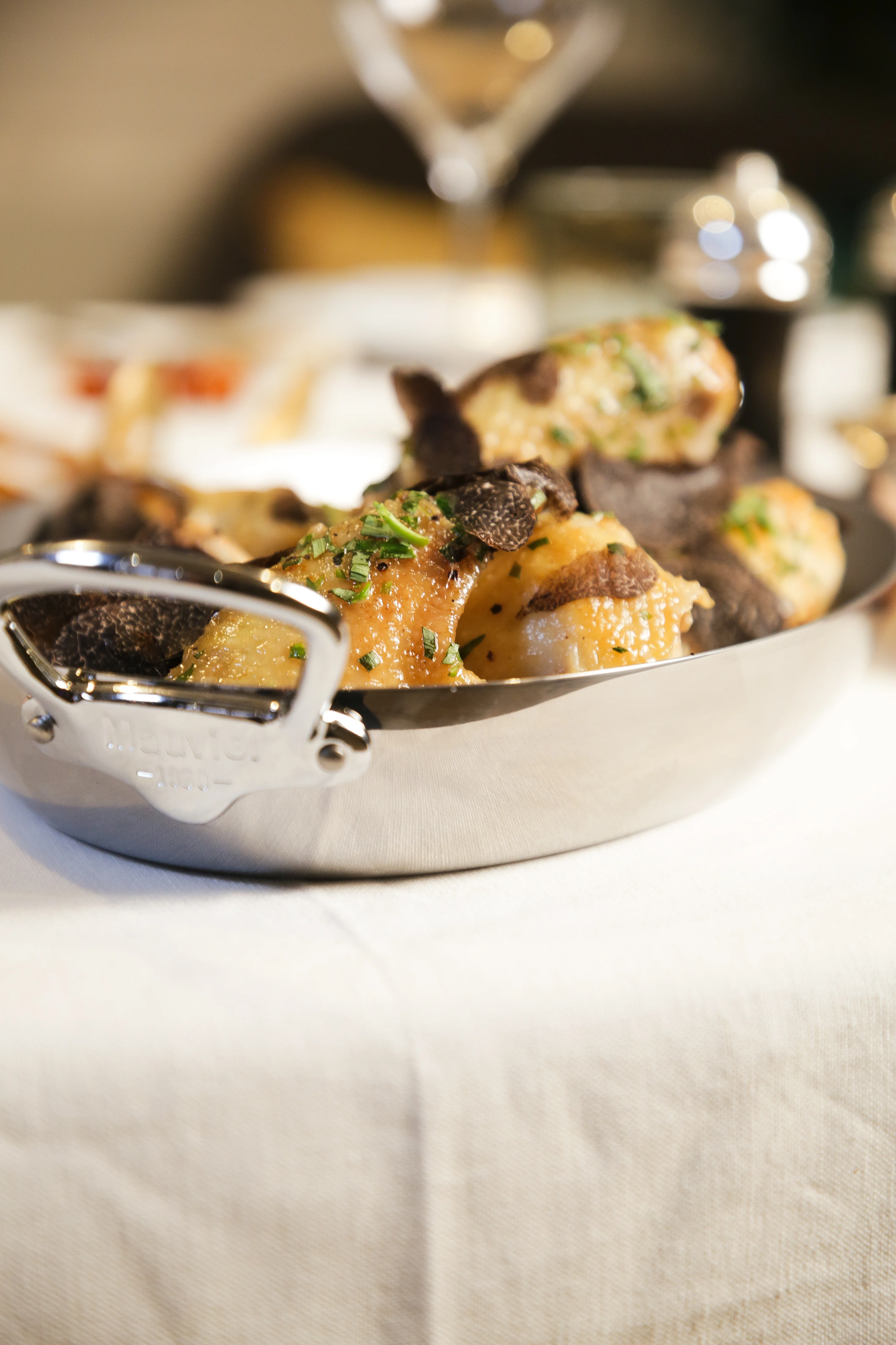 Mauviel M'COOK 5-Ply Oval Pan With Cast Stainless Steel Handles - Image 5