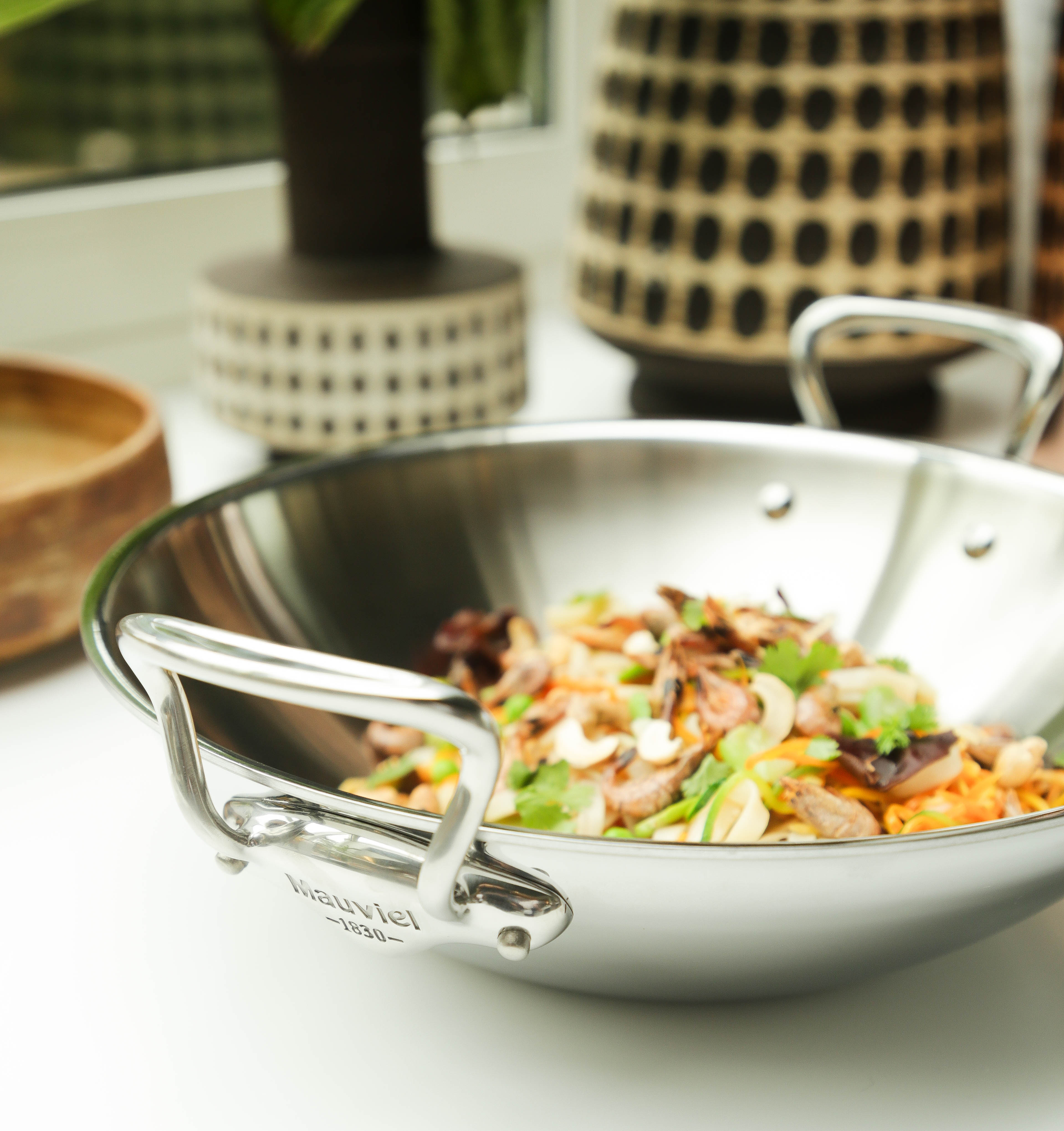 Mauviel M'COOK 5-Ply Wok With Rack, Two Cast Stainless Steel Handles, 12.6-In - Image 6