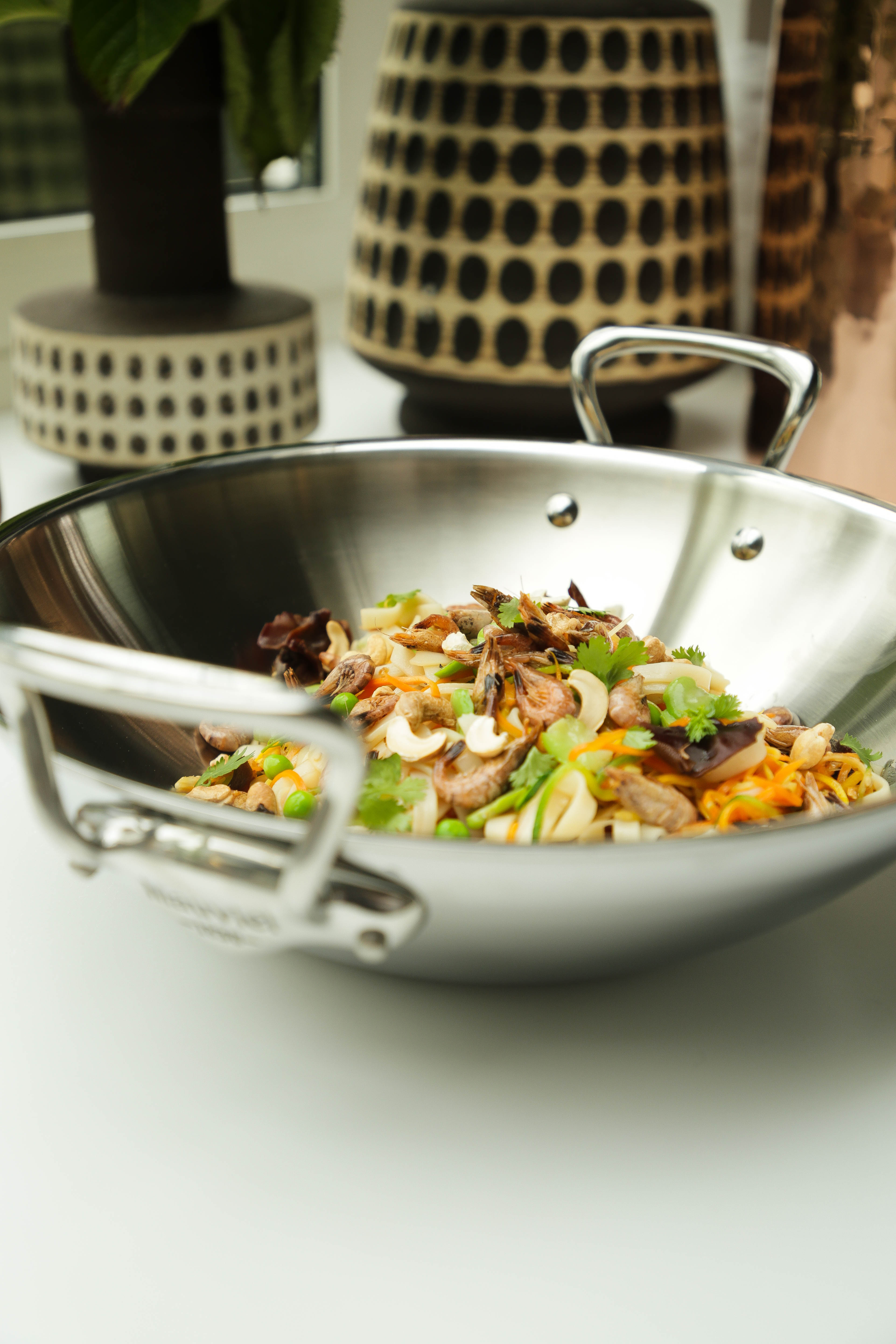 Mauviel M'COOK 5-Ply Wok With Rack, Two Cast Stainless Steel Handles, 12.6-In - Image 7