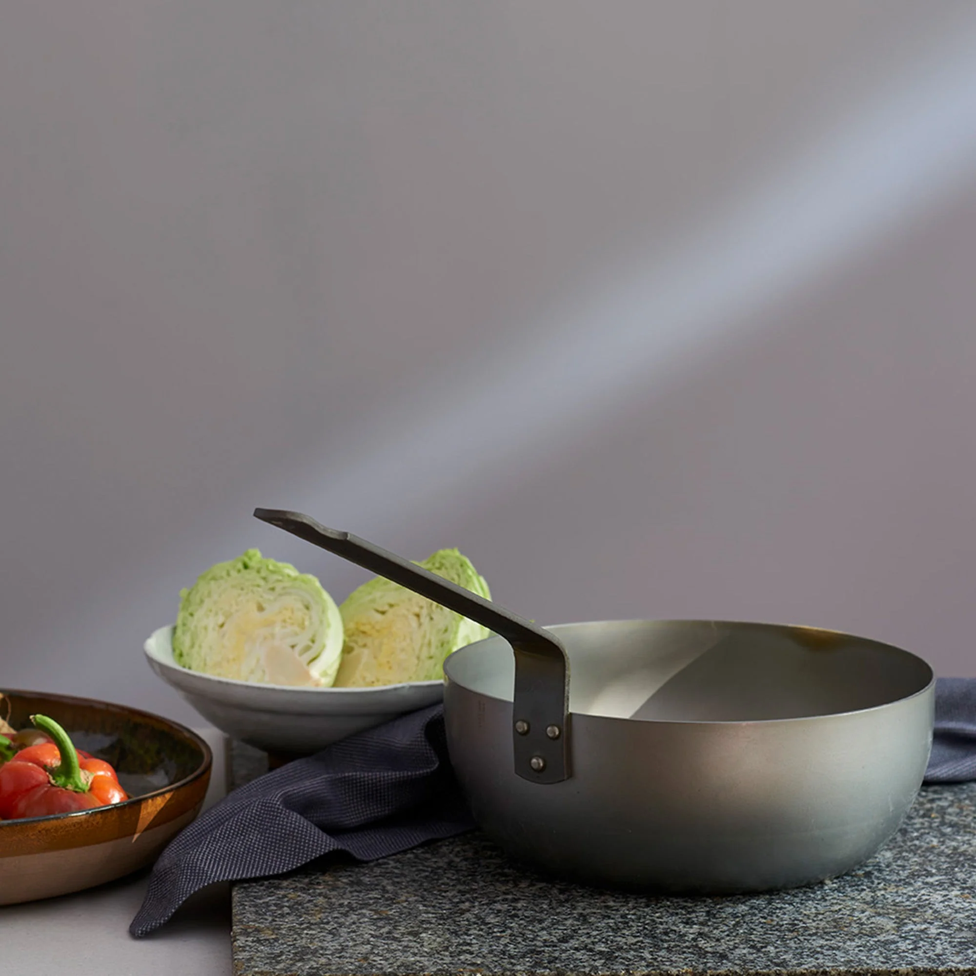 Mauviel M'Steel Black Carbon Natural Nonstick Frying Pan With Iron Handle 9.4-in and Saute Pan With Iron Handle 2.1-qt Bundle - Image 4